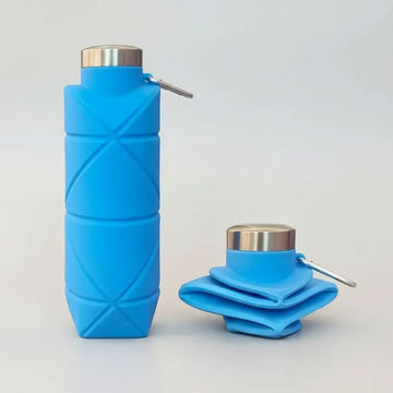 Foldable Silicone Water Bottle 700ml – Collapsible, Reusable & Eco-Friendly with Carabiner Clip