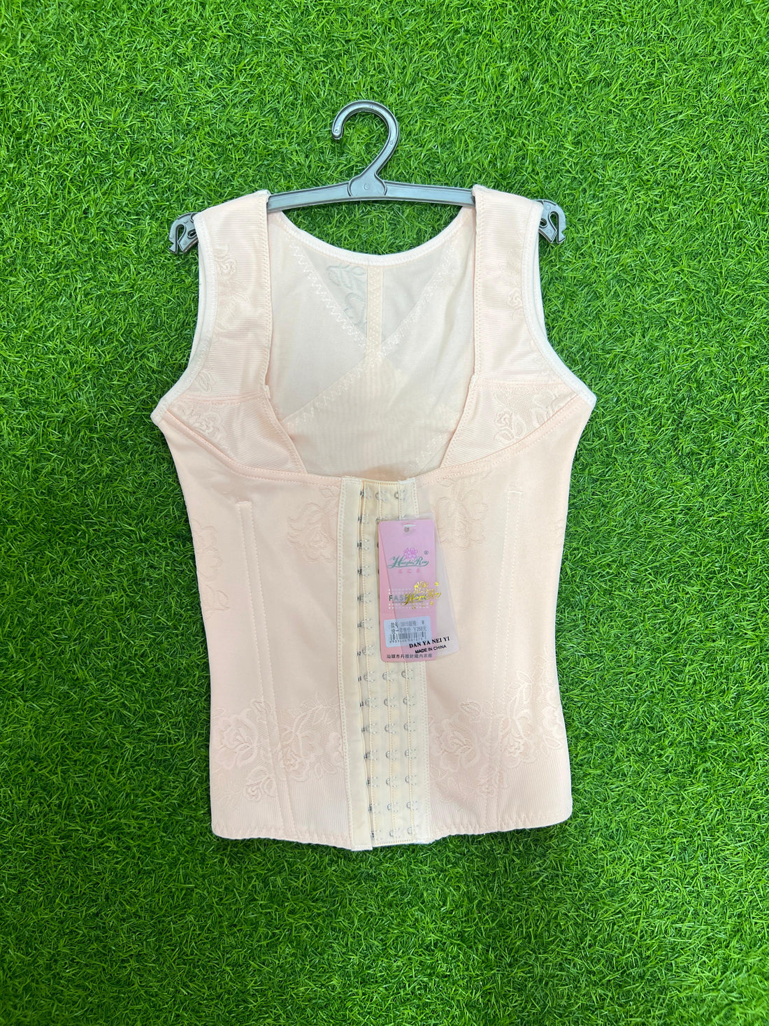 Upper Body Shaper with Hooks – Sculpting, Comfortable Compression for a Sleek Silhouette